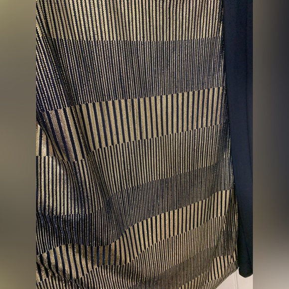 🔥2/$20🔥NWOT❗️”2-fer” style dress. Navy/gold - Picture 2 of 4